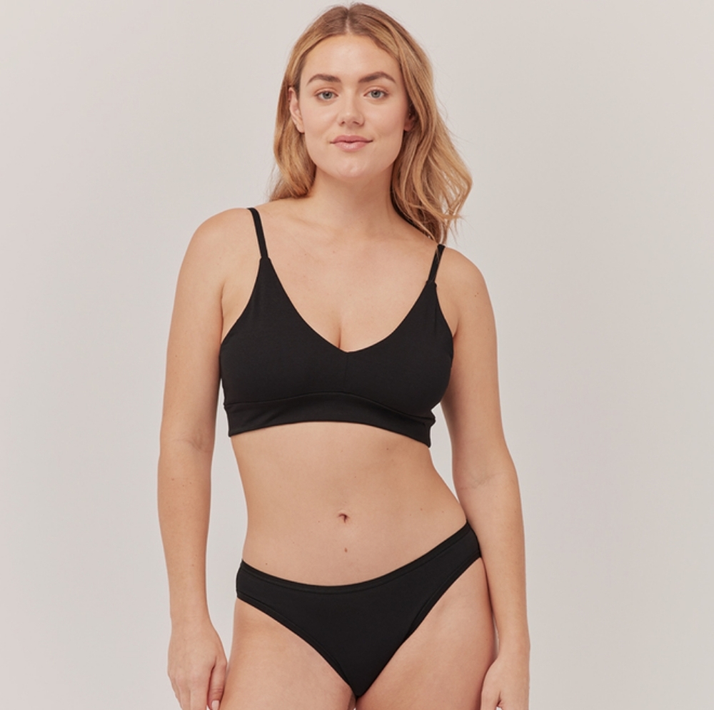 Pact Pretty Plunge Bra